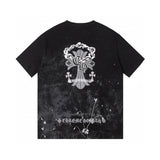 Maglietta CHRM HRTS con grafica floreale nera