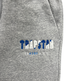 FELPA CON CAPPUCCIO E PANTALONCINI IN CINIGLIA TRPSTR
