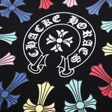 Maglietta CHRM HRTS con ghirlanda di croce multicolore nera
