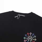 Maglietta CHRM HRTS con ghirlanda di croce multicolore nera