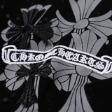 Maglietta CHRM HRTS con grafica floreale nera