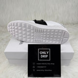 VLTN – ROCKSTUD SENZA TITOLO IN PELLE DI VITELLO CON BORCHIE COORDINATE